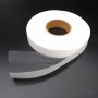 Bandă termoadezivă tip plasă cu suport de hârtie, 2,5 cm x 50 m – Repară și fixează fără cusături, direct cu fierul de călcat, Alb.