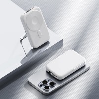 Power Bank MagSafe, 10000 mAh, 22.5W, Încărcare wireless magnetică, PD & Quick Charge, USB-A, USB-C, Stand integrat, Afișaj digital, Alb
