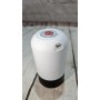 Pompa electrica pentru sticla de apa, pompa de apa.  Alb cu negru Pompa electrica pentru sticla de apa, pompa de apa.  Alb cu negru