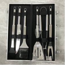 Set ustensile grătar 6 piese cu husă aluminiu, inox + silicon, mânere lungi, argintiu