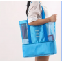 Geantă termoizolantă pentru prânz și relaxare, material impermeabil,– 37 × 42 × 15 cm, Albastru deschis.