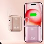 Powerbank universal 20.000 mAh cu cablu integrat, două ieșiri (Type-C și Lightning) și port unic de încărcare Type-C. Auriu