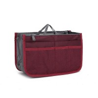 Geanta pentru organizarea bagajului, 26x15x8 cm – compact, practic și impermeabil. Bordo.