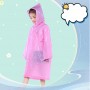 Pelerină de ploaie copii EVA, impermeabilă, ușoară, cu glugă și închidere cu capse – Mărime universală 90-150 cm. Roz Transparent. Pelerină de ploaie copii EVA, impermeabilă, ușoară, cu glugă și închidere cu capse – Mărime universală 90-150 cm. Roz Transparent.
